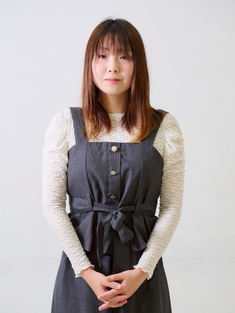 柏・我孫子で美容室・ネイル・マツエクを展開している「AVENIR（アブニール）」のスタッフ「榎本 るり」